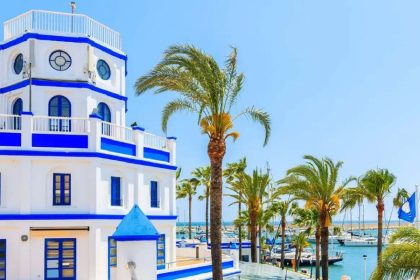 7946704a4e087ead8642a05a9786902c - 15