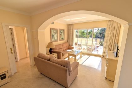 797d79c7e9ec5a393631160c50b3b5e0 - 10