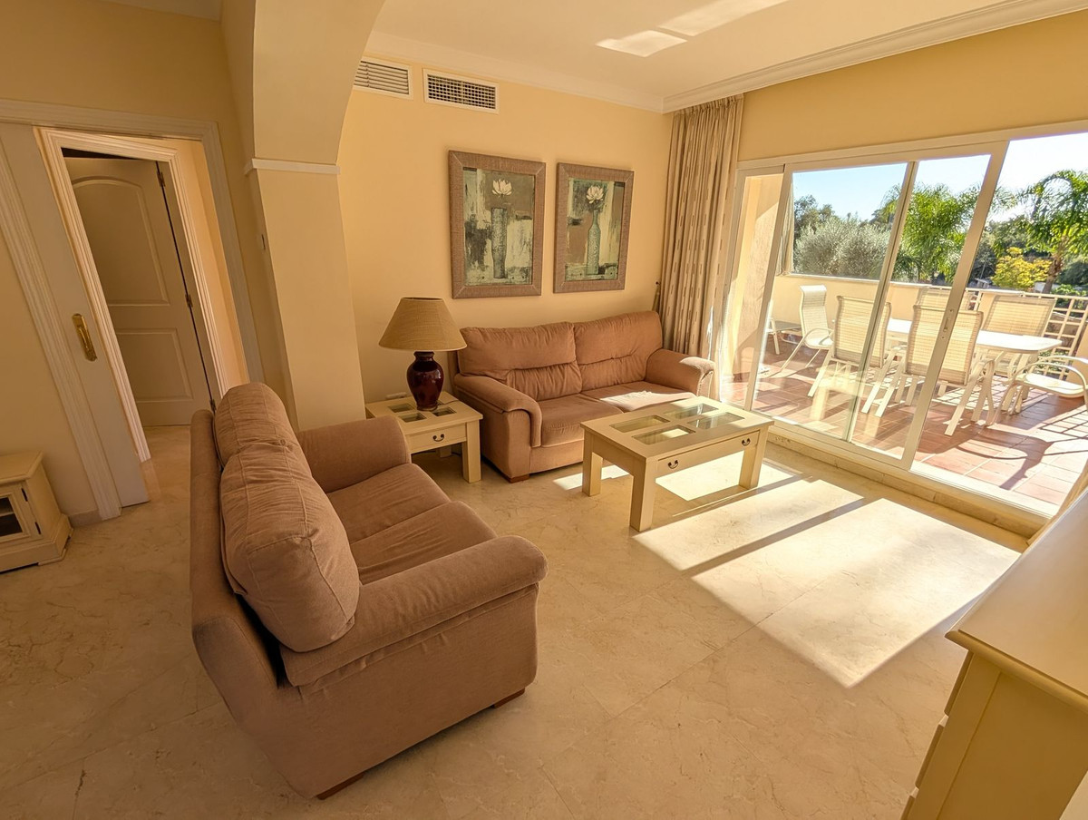 797d79c7e9ec5a393631160c50b3b5e0 - 11