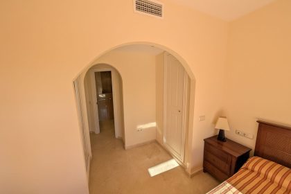 797d79c7e9ec5a393631160c50b3b5e0 - 17