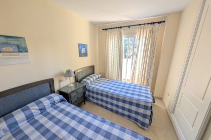 797d79c7e9ec5a393631160c50b3b5e0 - 22