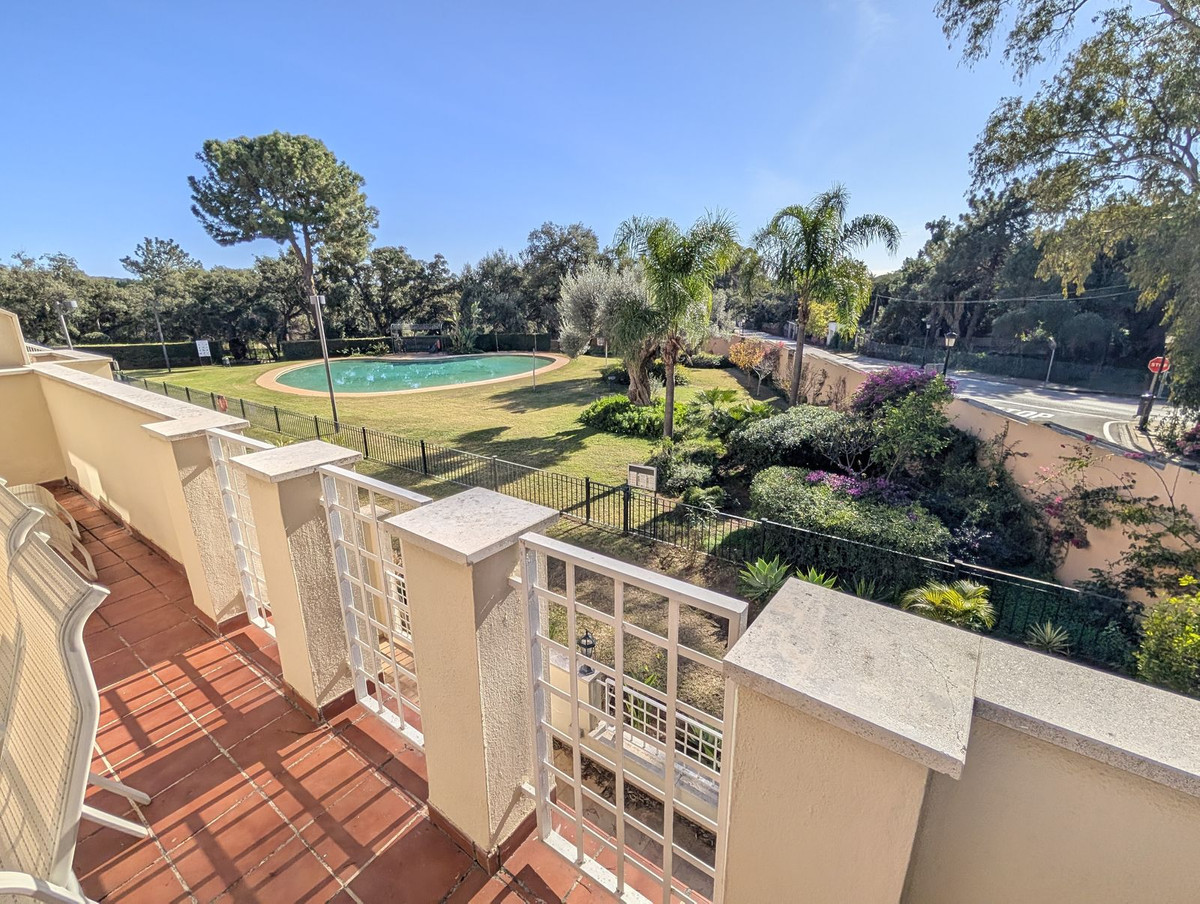 797d79c7e9ec5a393631160c50b3b5e0 - 8