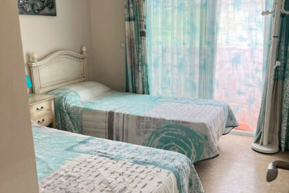 79a1fcb9d8ca52600716fae9bf367381 - 18