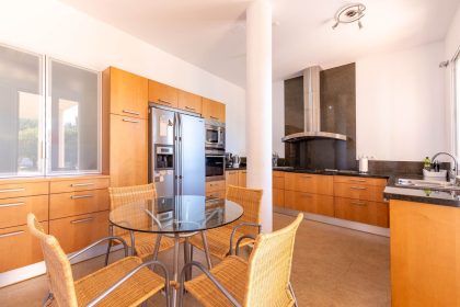 79bdecf024604ca5e20bec237deac1a9 - 22