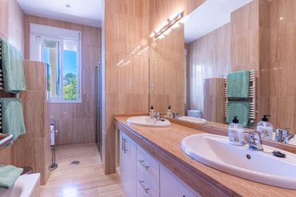 79bdecf024604ca5e20bec237deac1a9 - 29