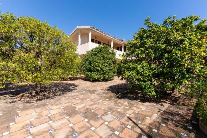 79bdecf024604ca5e20bec237deac1a9 - 41