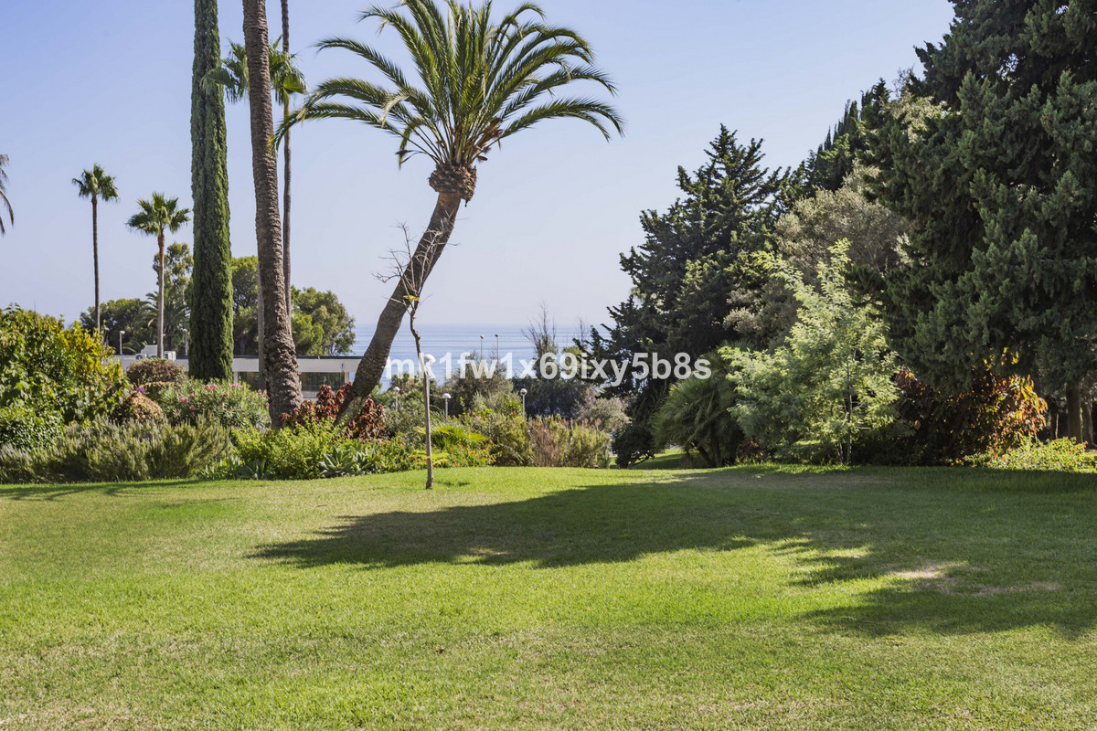 7a3b15dce7230422d2fd7eddef8be0a7 - 13