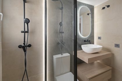 7a69fb33d744e68467fed3ee89e902b1 - 24