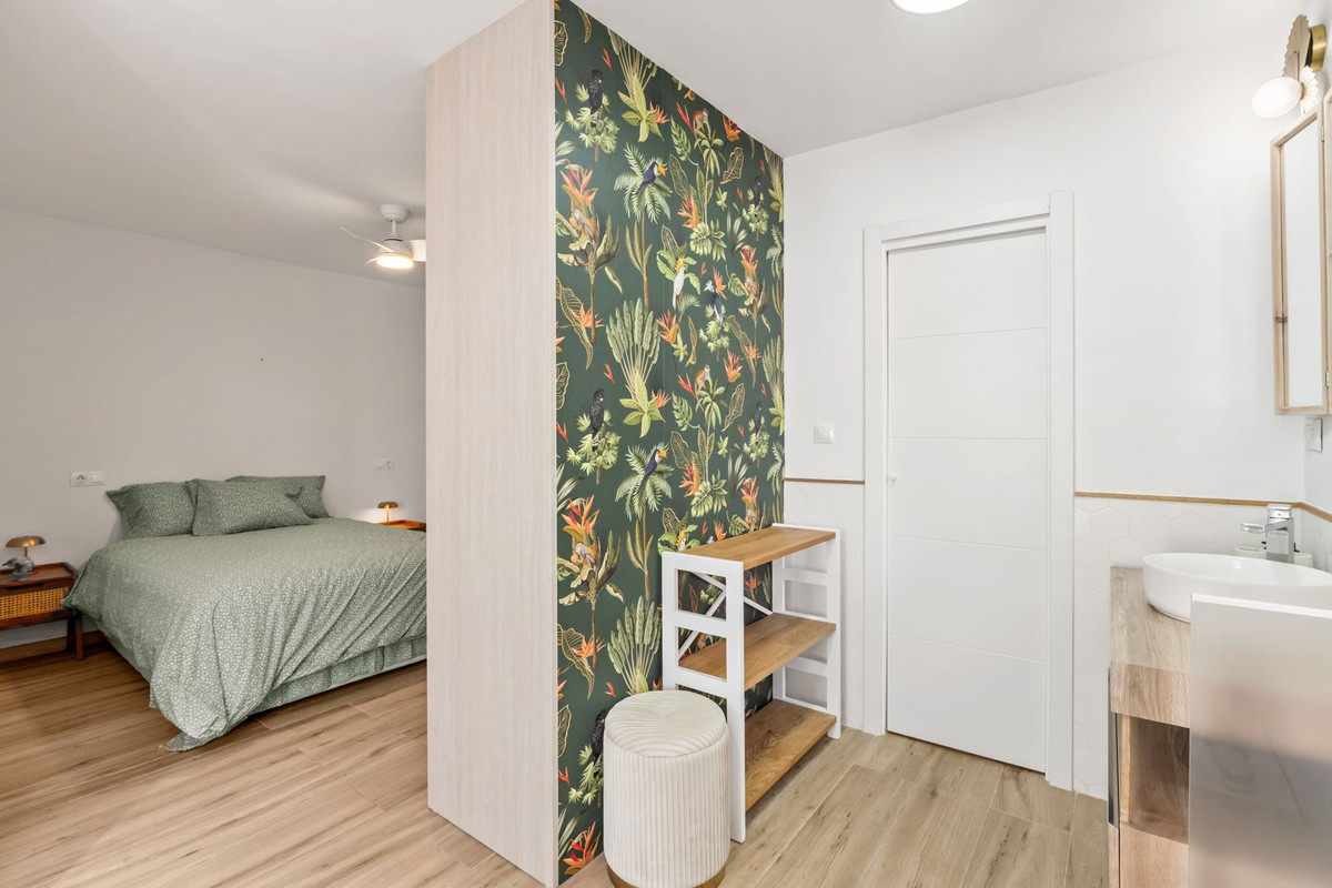 7b0c3be29a92e8cf2b303038c17a5a2d - 13