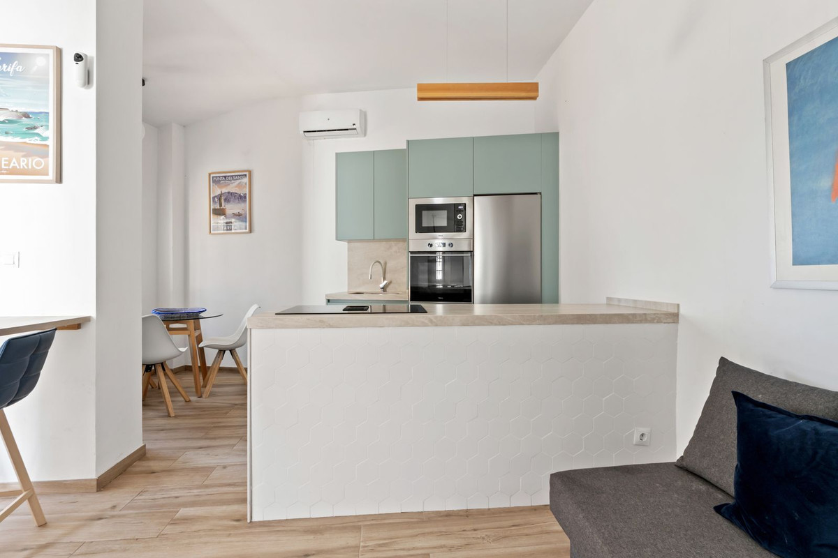 7b0c3be29a92e8cf2b303038c17a5a2d - 27