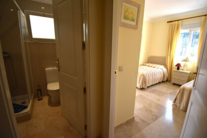 7bafd0ccb61c8a48d51c656880e70926 - 10