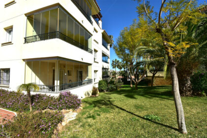 7bafd0ccb61c8a48d51c656880e70926 - 16