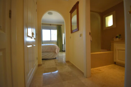 7bafd0ccb61c8a48d51c656880e70926 - 8