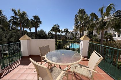 7bdd062efc0777f14295f7af75bcce2b - 1