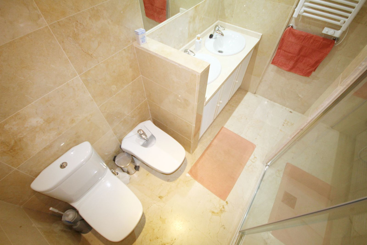 7d6cf90072d003956840f6e0aecdc4ad - 16