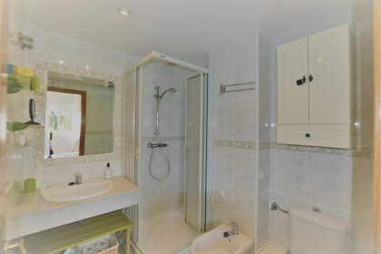 7de083e1793370593490dcf17da859df - 12