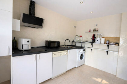 7e5c8063a8d3537fe8ee88e3c2bbdfa5 - 7