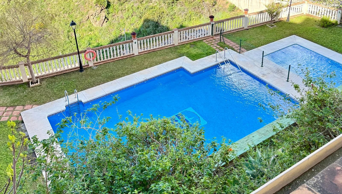 7e716c212dcadff14fce5d81a6a5f3a3 - 4