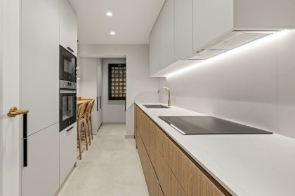 7ec05de16b85eb119071d8e955091d11 - 12