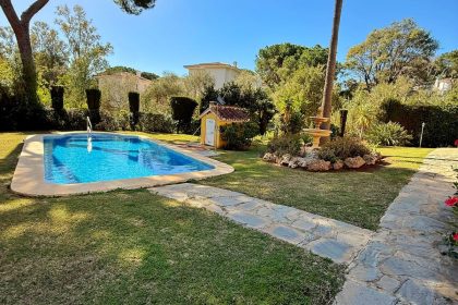 7fa7529a30a2db2b172d2157d06dbc09 - 25