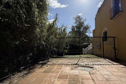 7fa7529a30a2db2b172d2157d06dbc09 - 26