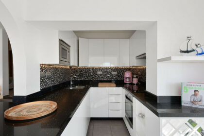 8024b554951e231c5f3ec4bc41ce0735 - 12