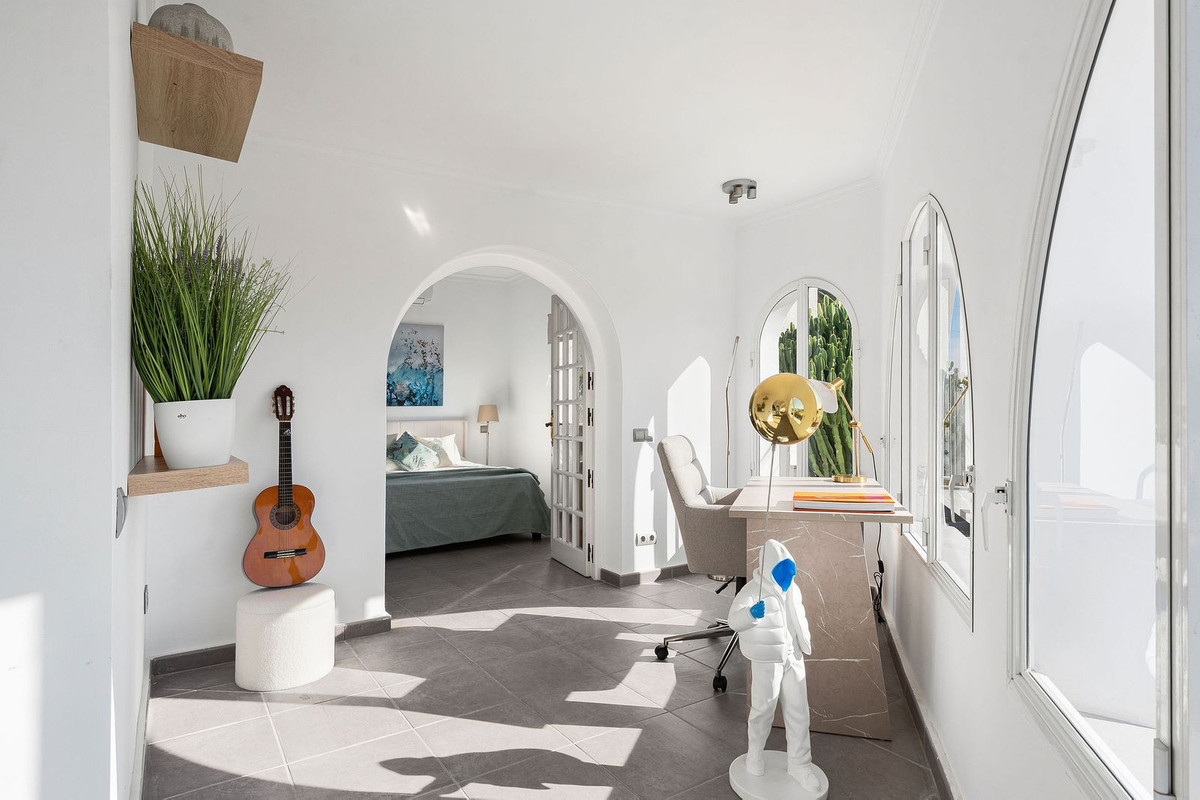 8024b554951e231c5f3ec4bc41ce0735 - 14