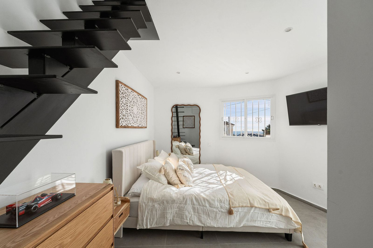 8024b554951e231c5f3ec4bc41ce0735 - 23