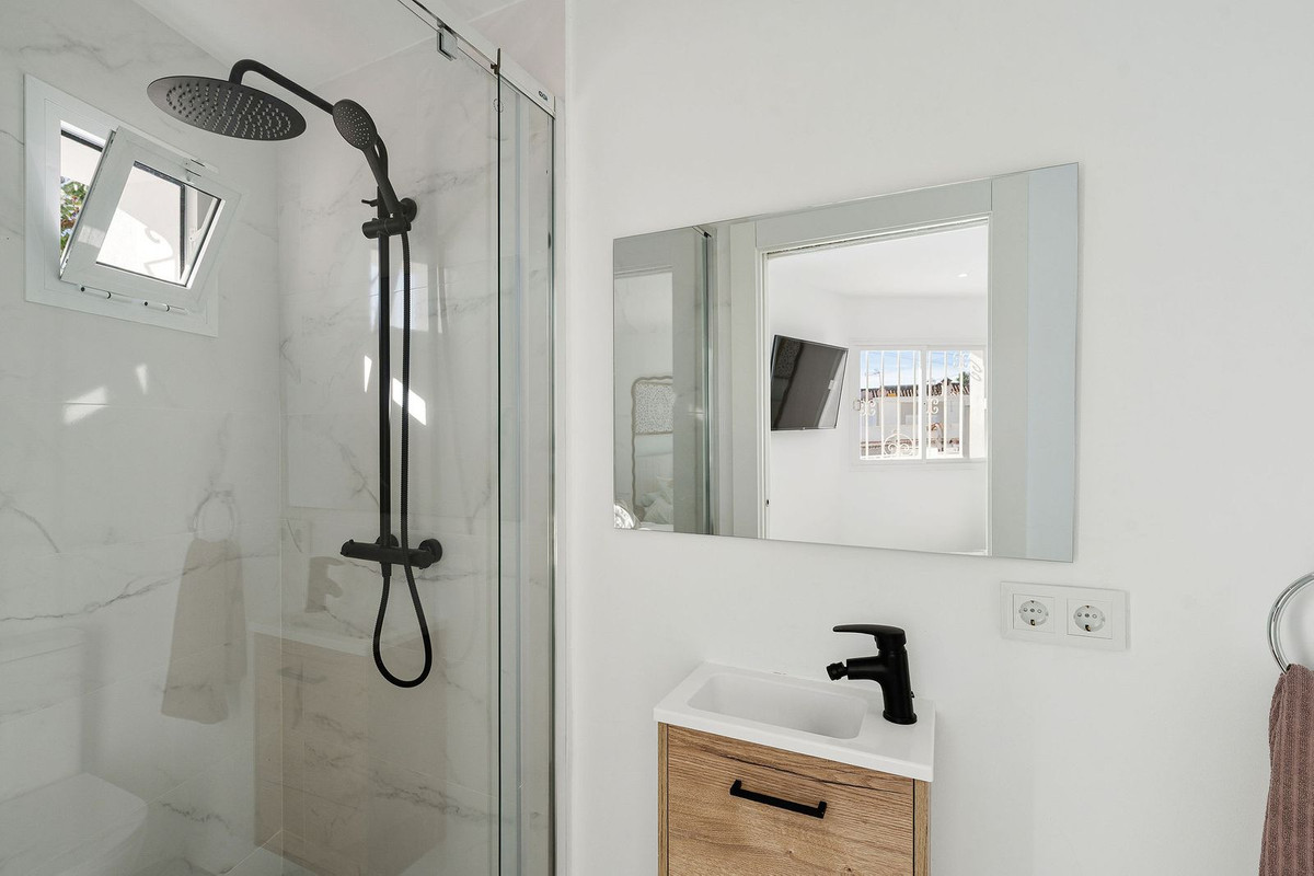 8024b554951e231c5f3ec4bc41ce0735 - 25