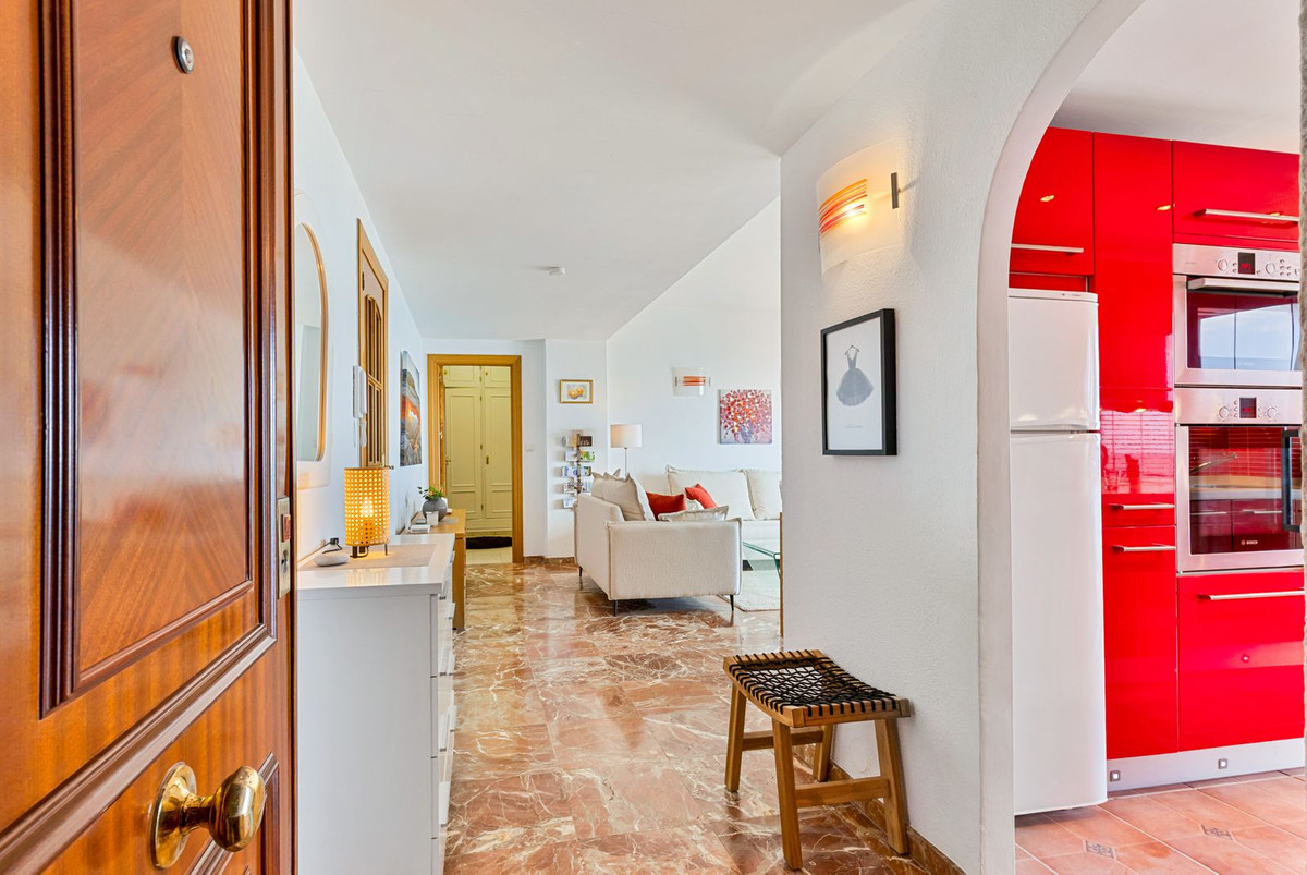 809531c121d248c592e825f47aa17388 - 10