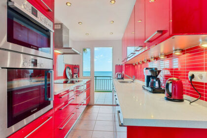 809531c121d248c592e825f47aa17388 - 11