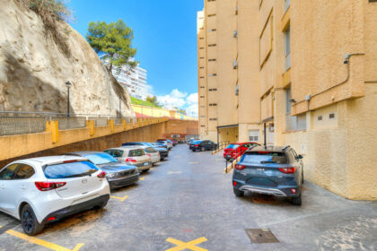 809531c121d248c592e825f47aa17388 - 21