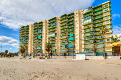 809531c121d248c592e825f47aa17388 - 22