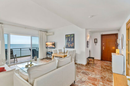 809531c121d248c592e825f47aa17388 - 7