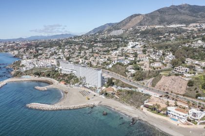 80b811cae1a0a252076d70434dada4b9 - 54