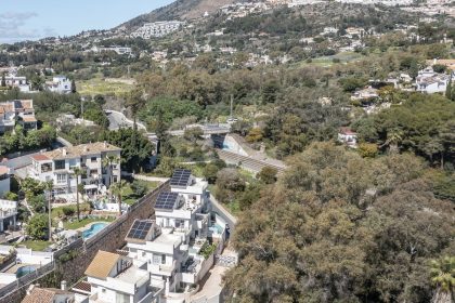 80b811cae1a0a252076d70434dada4b9 - 56