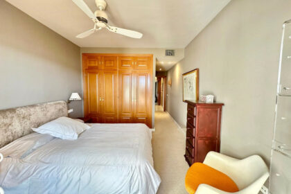 812cd4dd86e1b9dabb5a39dbbc891b38 - 12