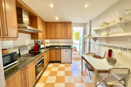 812cd4dd86e1b9dabb5a39dbbc891b38 - 3