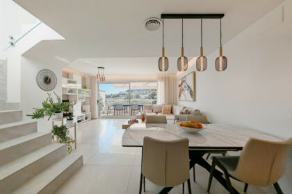 8132f917353d562bfb9bbee5997b251c - 1