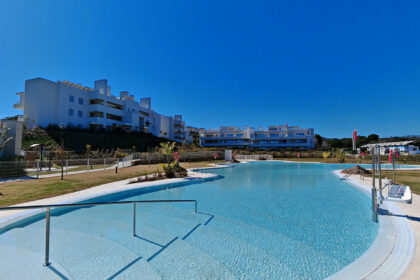 8132f917353d562bfb9bbee5997b251c - 25