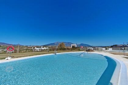 8132f917353d562bfb9bbee5997b251c - 26