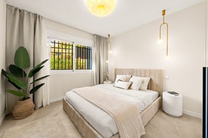 81f3ceaec5ecd428ac5bcb92c124420d - 23