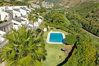 81f3ceaec5ecd428ac5bcb92c124420d - 36