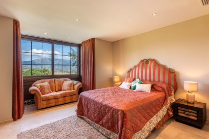 822bf4aca727d0503fd91e6d1a8a3659 - 7