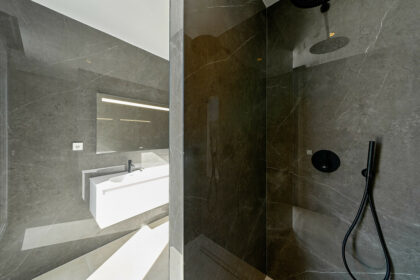 82ba2b96d8ae131281b0c72850bf0a8c - 21