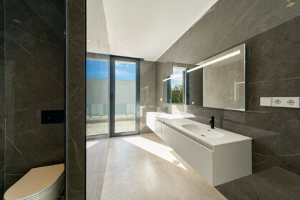 82ba2b96d8ae131281b0c72850bf0a8c - 9