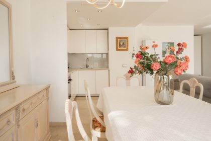 835139e9db9aeb8d4050bcea23e5b909 - 18