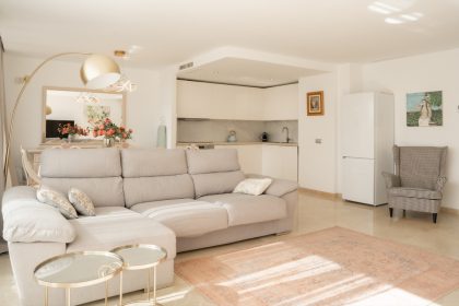 835139e9db9aeb8d4050bcea23e5b909 - 19