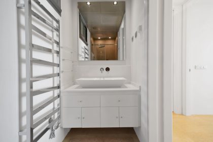 836e3d8e94fee075acb5b45a03ba4bcd - 18