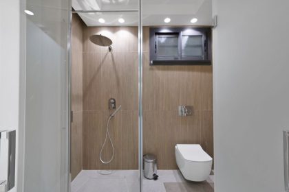 836e3d8e94fee075acb5b45a03ba4bcd - 25